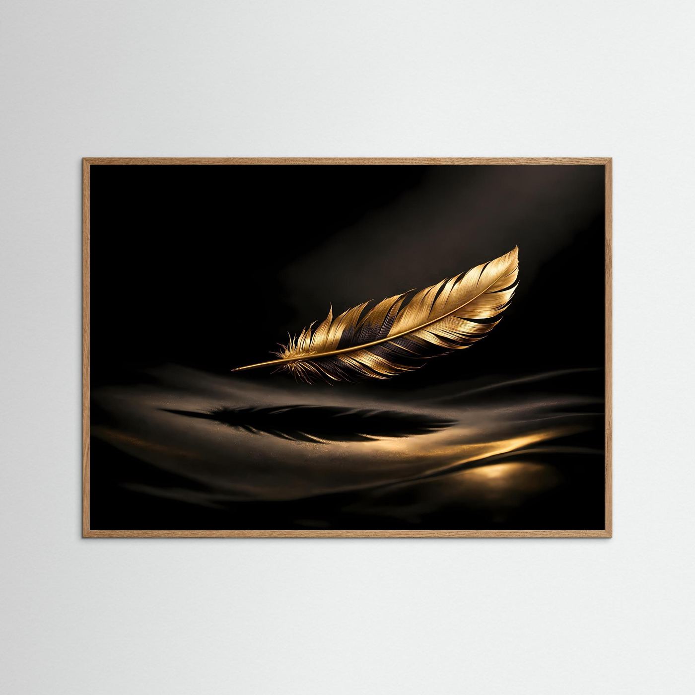 Schwebende Goldene Feder auf Seide | Luxus Kunst & Elegante Wanddeko Querformat