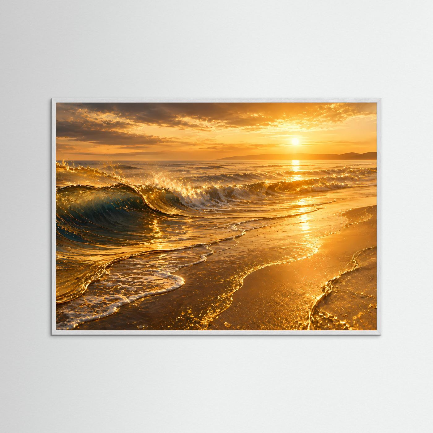 Goldener Sonnenuntergang am Meer | Leuchtende Wellen & Traumstrand