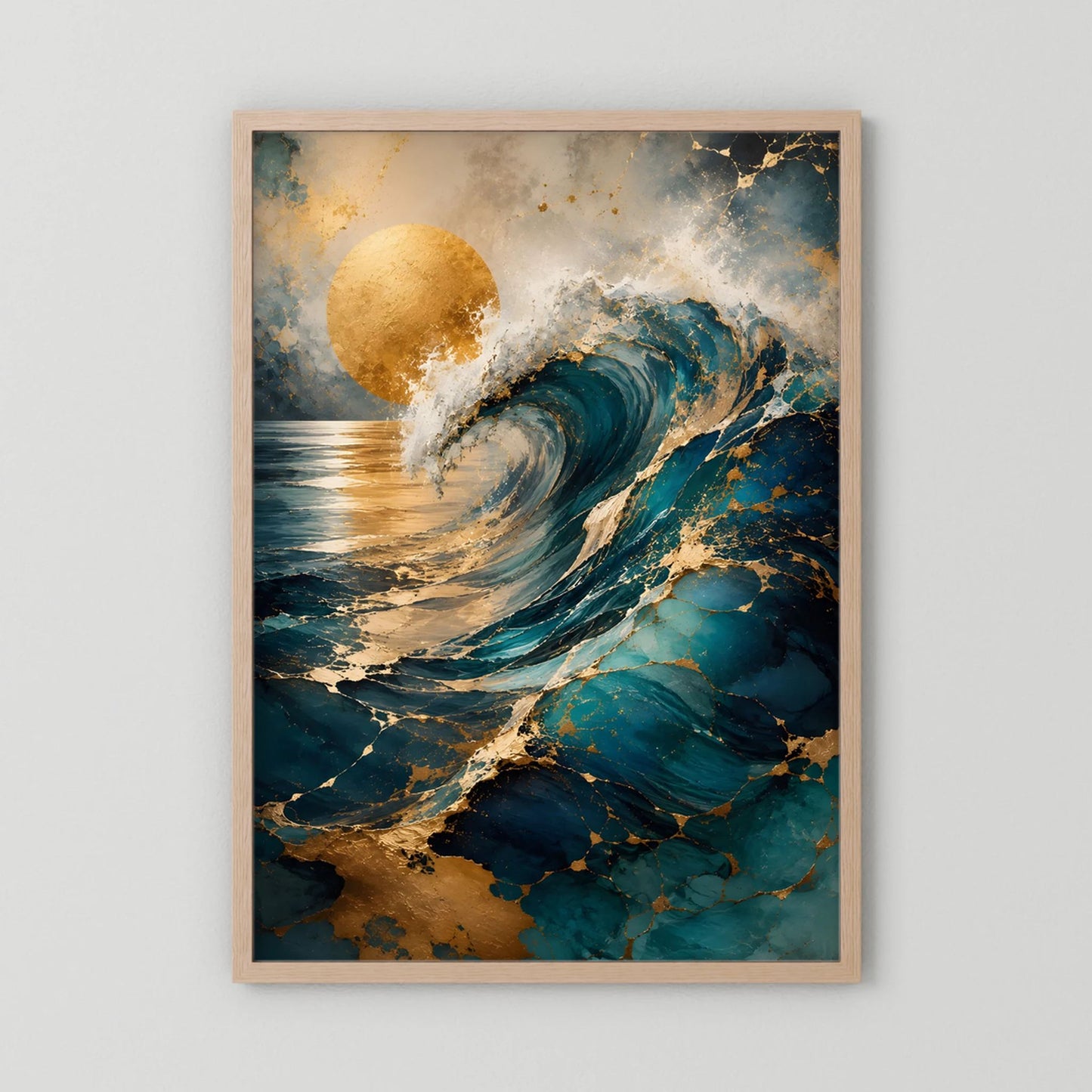 Kunstposter „Goldene Welle“ mit hellem Holzrahmen: Petrol/Türkis-Welle mit goldener Sonne