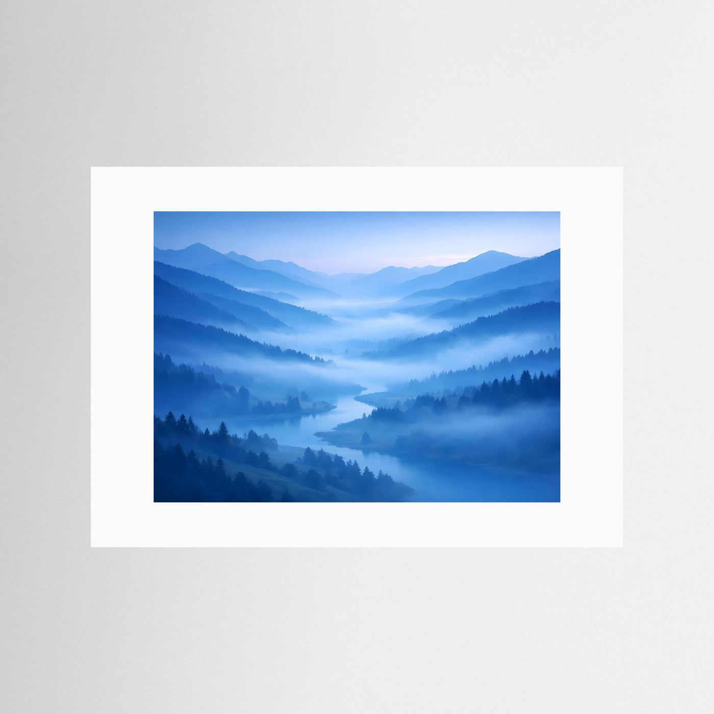 Wandbild mit Berglandschaft im Nebeltal, rechteckiger weißer Rahmen
