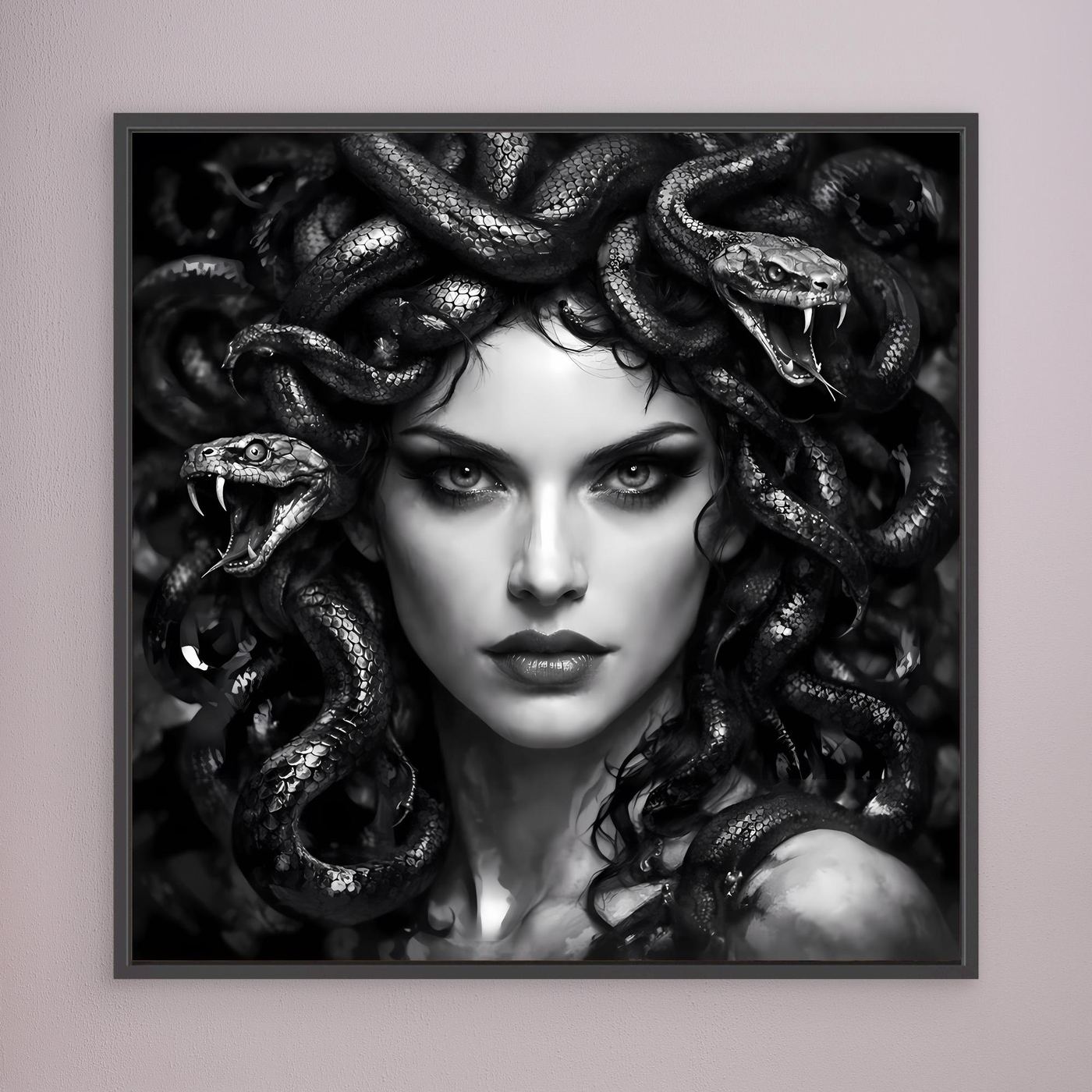 Leinwand Mystische Medusa im Schlangenkleid | Düsteres Mythologie Wandbild