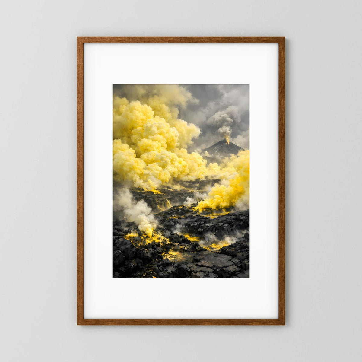 Die Kraft der Natur | Abstraktes Vulkan Poster in Gelb & Schwarz | Modernes Landschaftskunstposter Hochformat