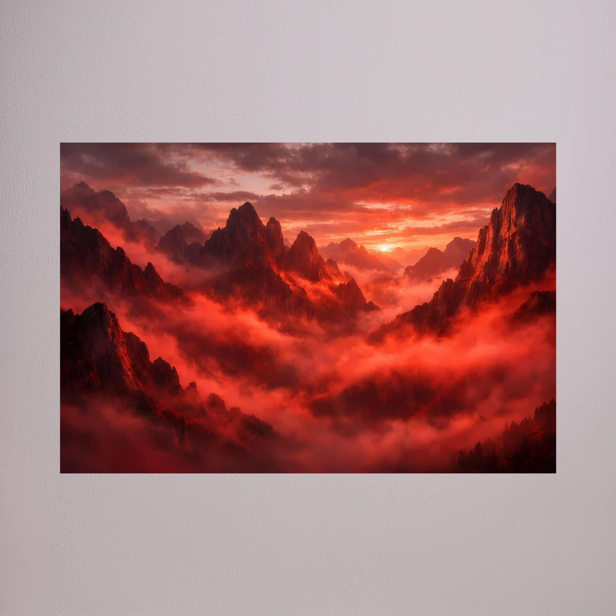 Wandposter im Querformat mit roten Bergen und Nebel unter glühendem Himmel