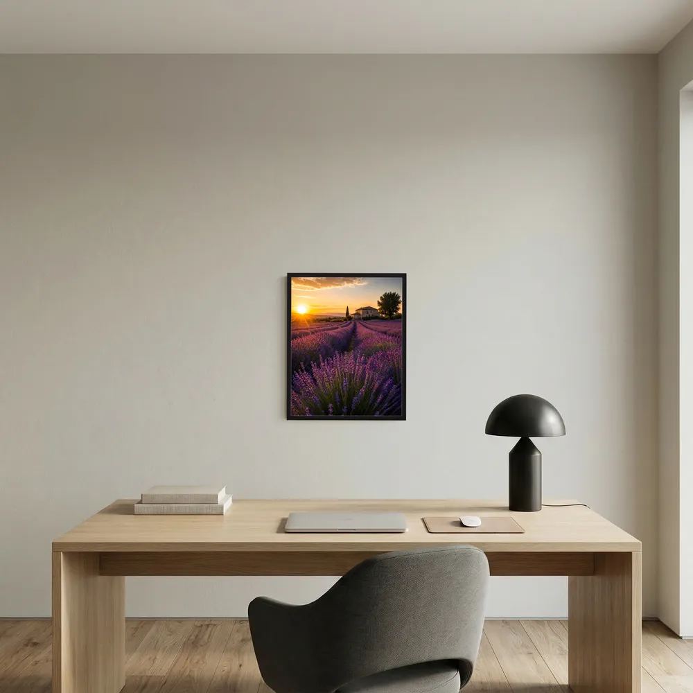 Gerahmtes Hochformat-Kunstposter mit Lavendelfeld und untergehender Sonne