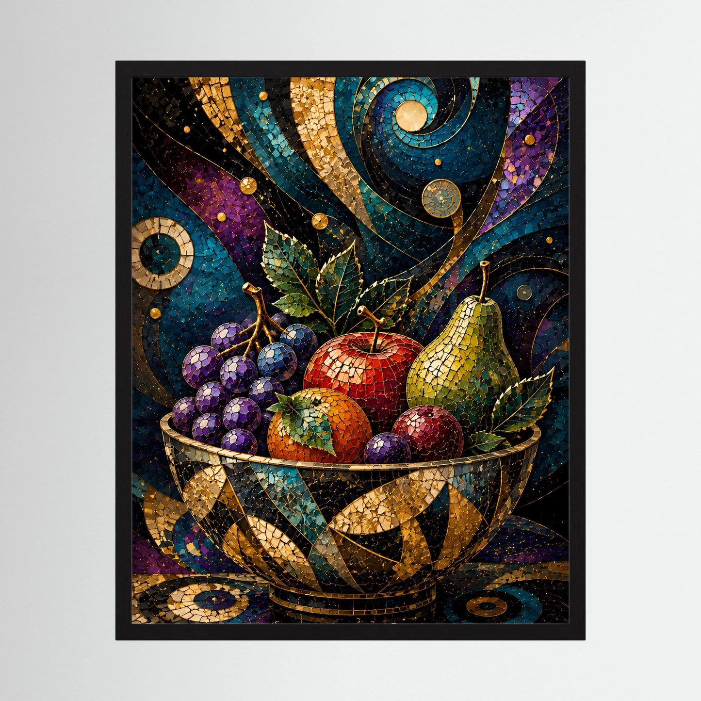 Hochformat-Poster mit schwarzem Rahmen: Obstschale im Mosaikstil mit goldenen Ornamenten