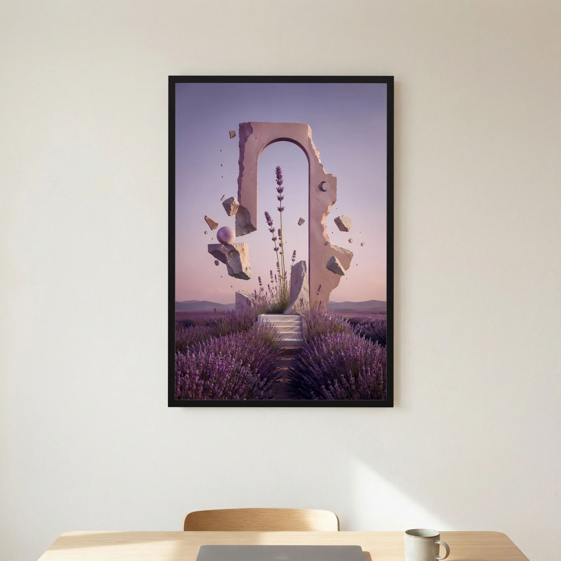 Poster im Hochformat mit Lavendelfeld, schmalem Weg und Steintor/Portal, schwarzer Rahmen