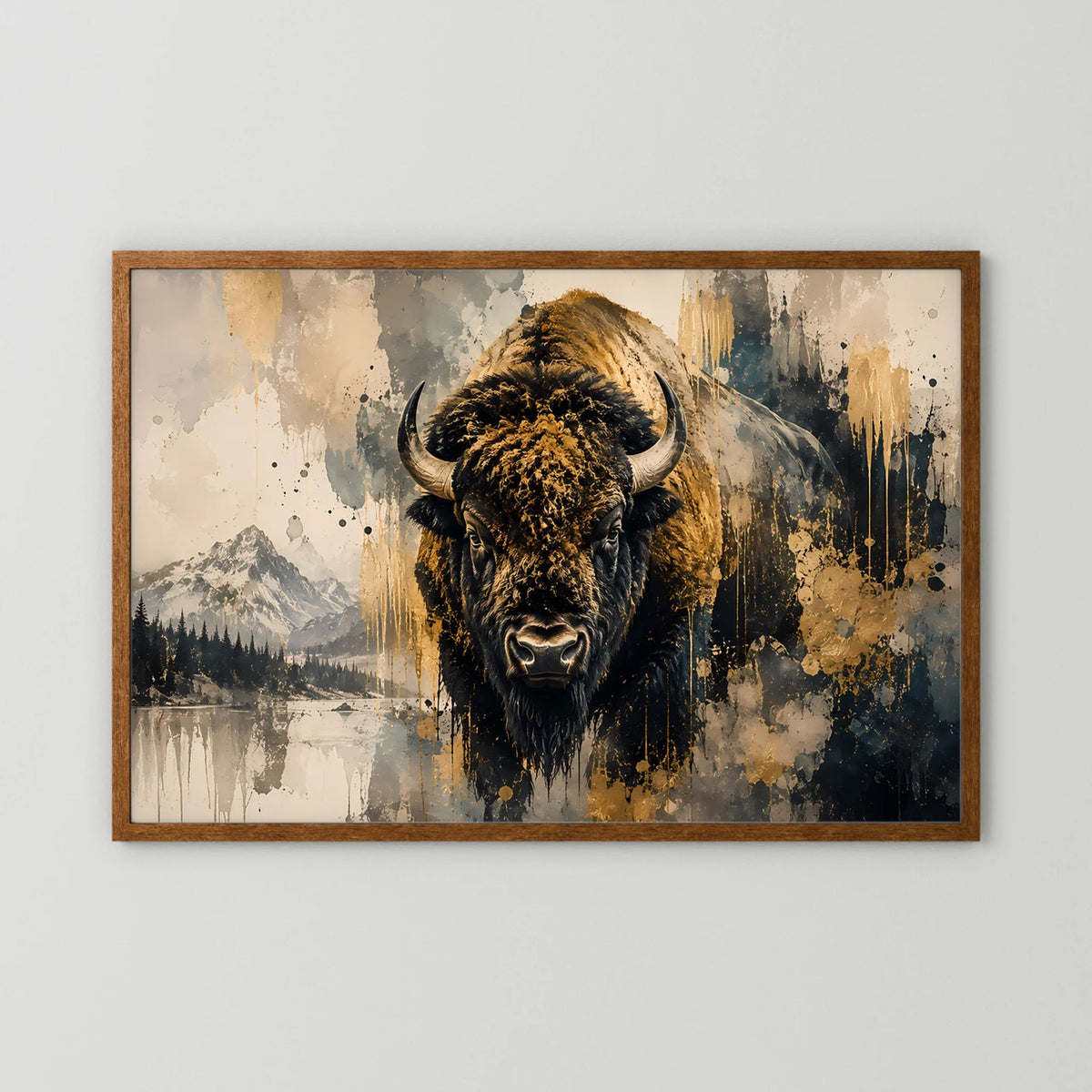 Abstraktes Bison-Poster in Schwarz-Gold mit braunem Holzrahmen