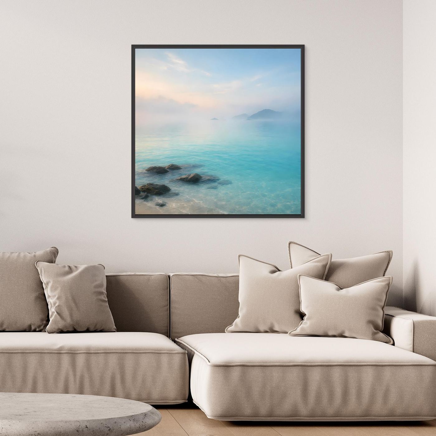 Leinwandbild Nebeliges Meer, türkisfarben, mit schwarzem Rahmen