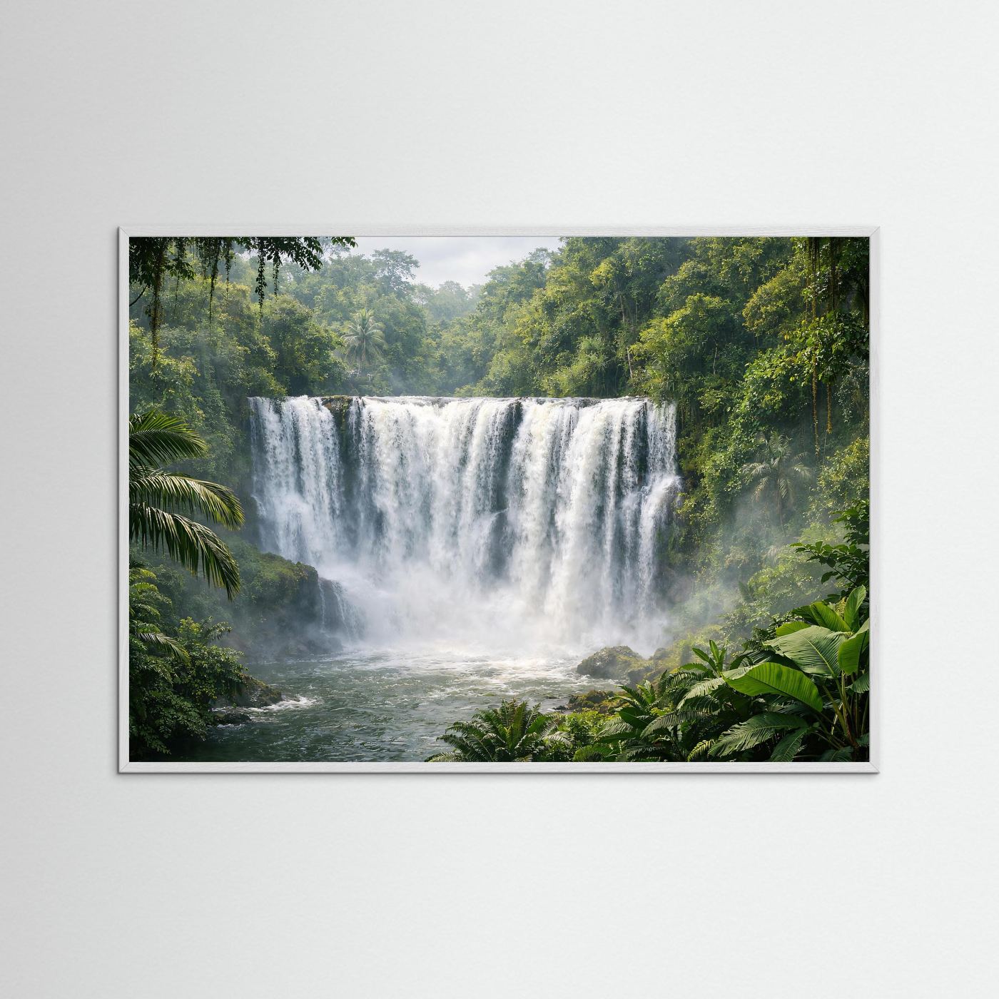 Panorama-Naturposter mit Dschungel-Wasserfall, weiße Holzumrahmung, Querformat
