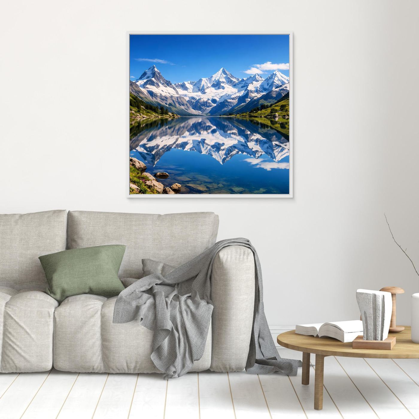 Leinwandbild Alpen-Bergsee mit Spiegelung und Bergpanorama, kompakt an Wand