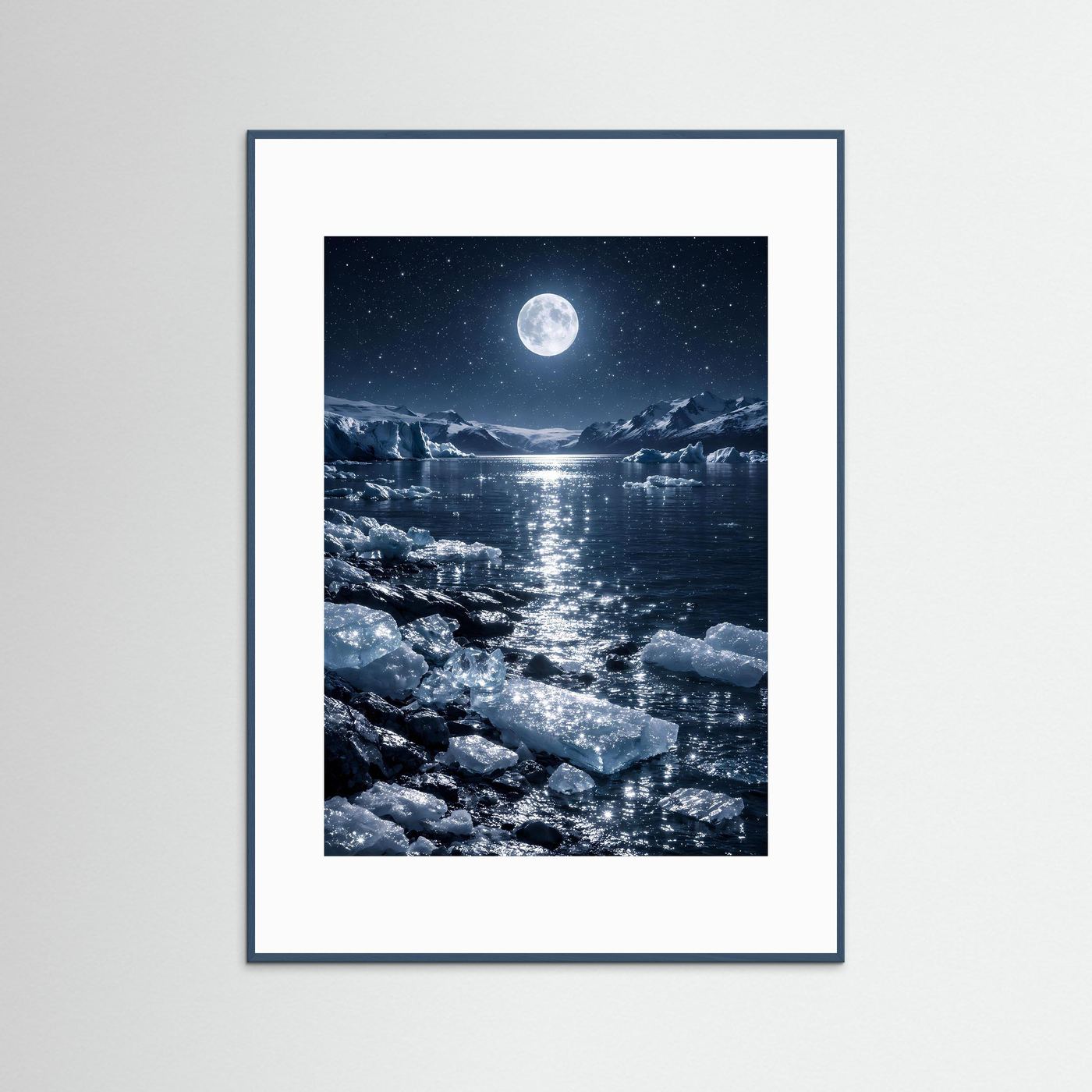 Wandbild mit blauem Rahmen, Vollmond über eisigem Meer, nachts mit Sternen.