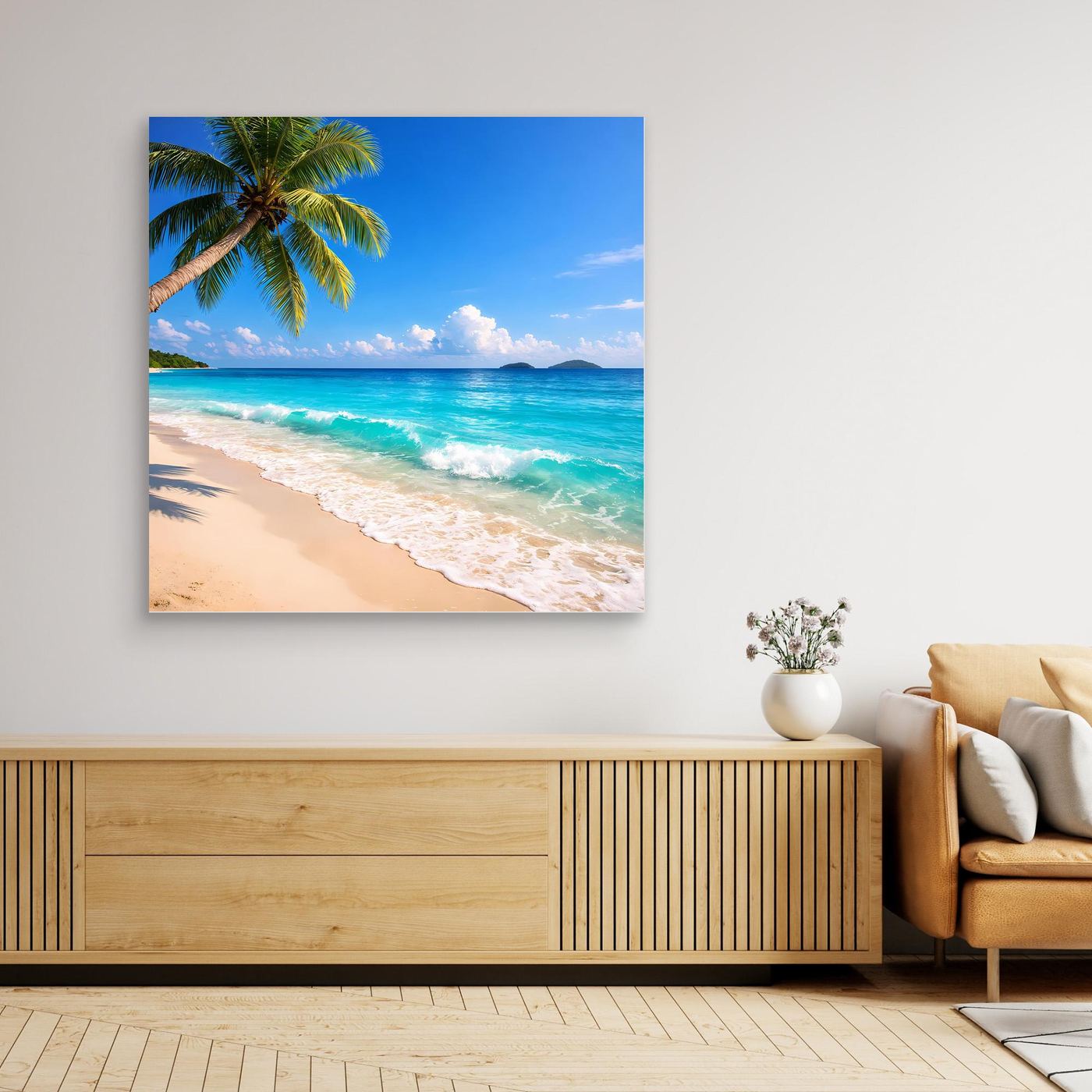 Leinwandbild Tropischer Traumstrand mit Palme, türkisfarbenem Wasser, Sandstrand und Wolken