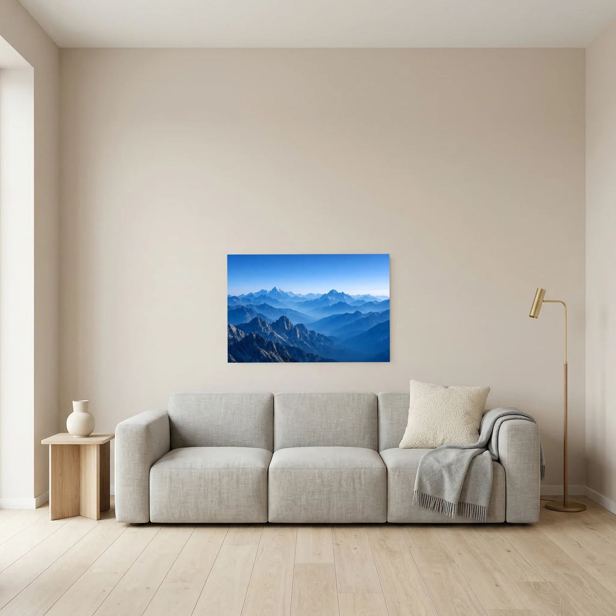 Wandposter mit blauer Alpenlandschaft und bergigem Panorama im Querformat