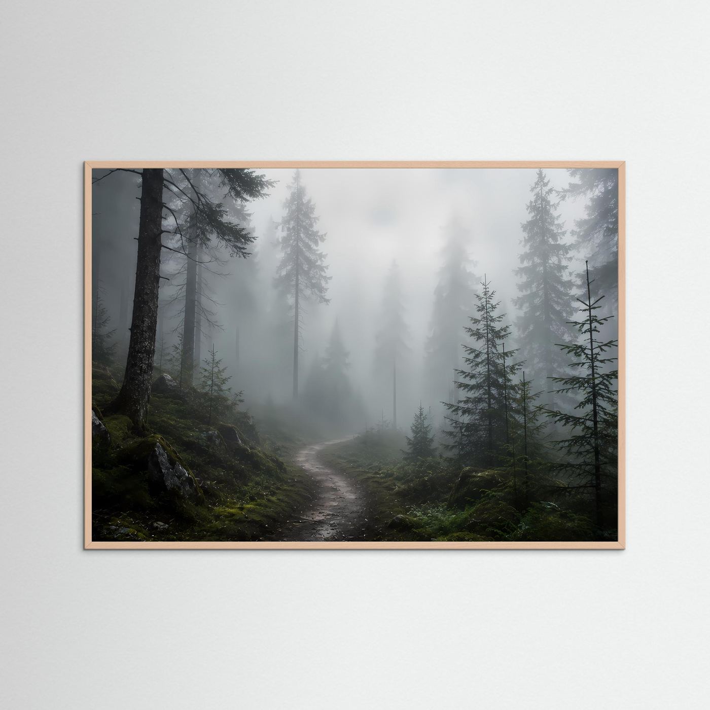 Wandbild mit Nebelwald-Motiv: dunkler Tannenwald und Waldweg im rosafarbenen Holzrahmen