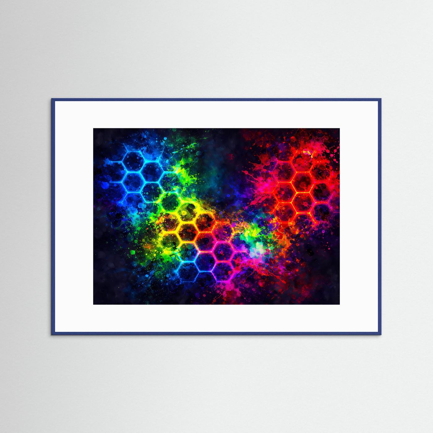 Abstrakter Kunstprint mit Neon-Hexagon-Waben, blauer Holzrahmen, Querformat