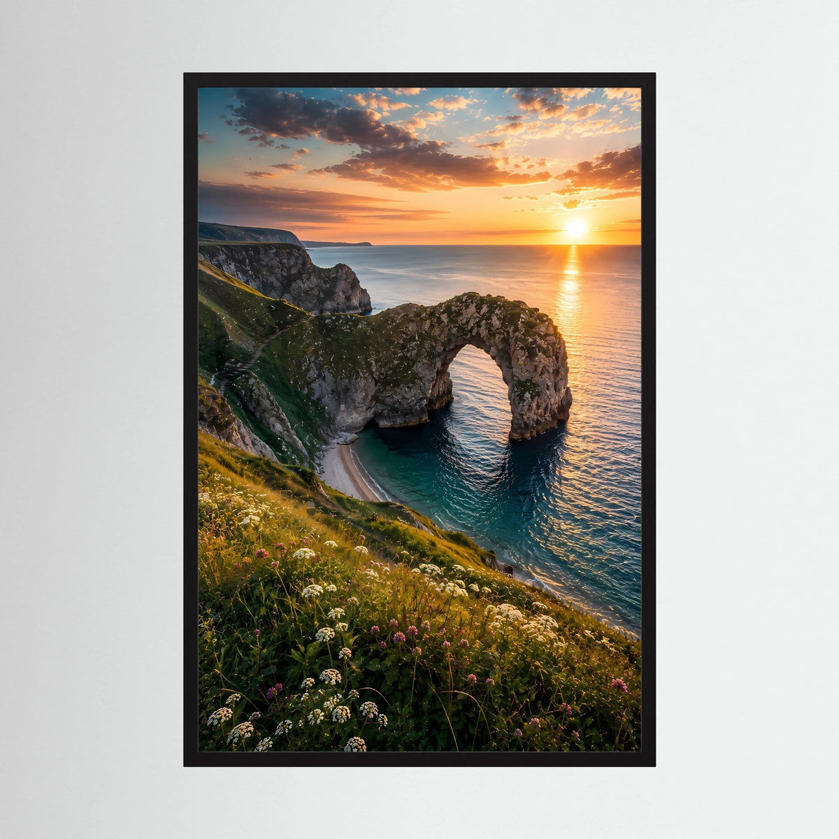 Schwarzer gerahmter Posterprint im Hochformat: Küstenfelsen, Meerbogen, Sonnenuntergang