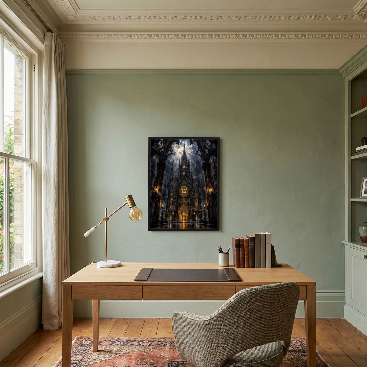 Hochformat-Poster mit gotischer Kathedrale in Schwarz und Gold, schwarzer Rahmen