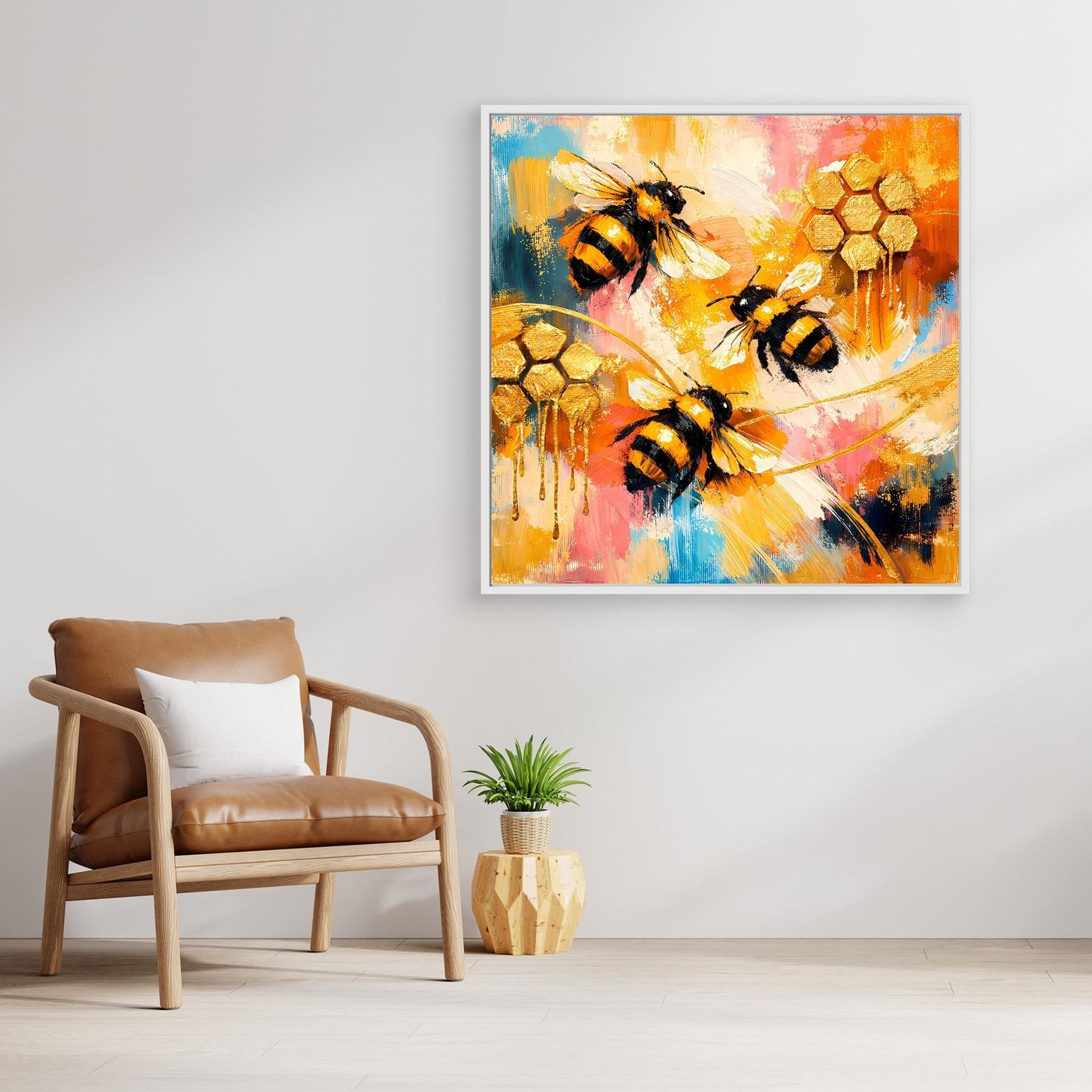Leinwandbild mit abstrakten Bienen und goldenen Waben in kräftigen Farben, Holzrahmen