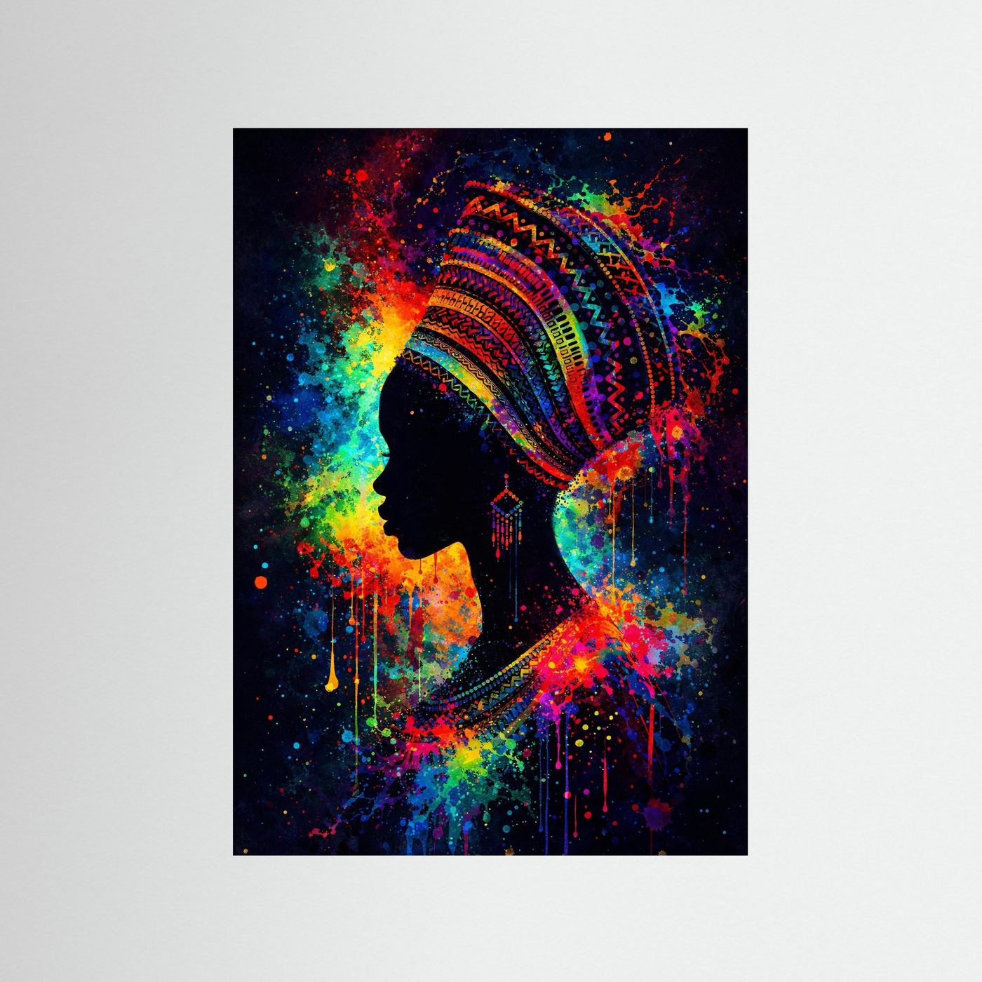 Poster mit Silhouette einer afrikanischen Frau und buntem Kopfschmuck, schwarz gerahmt