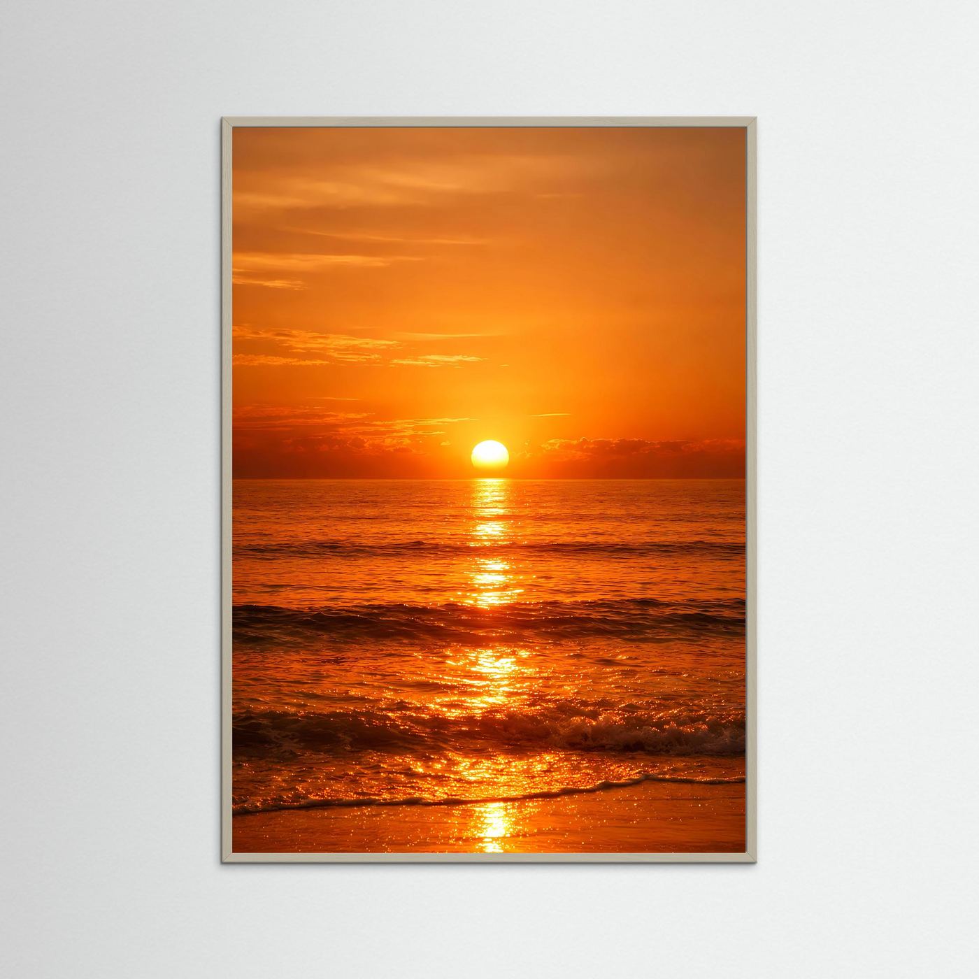 Hochformatiges Ozean-Poster mit Sonnenuntergang, goldbrauner Rahmen