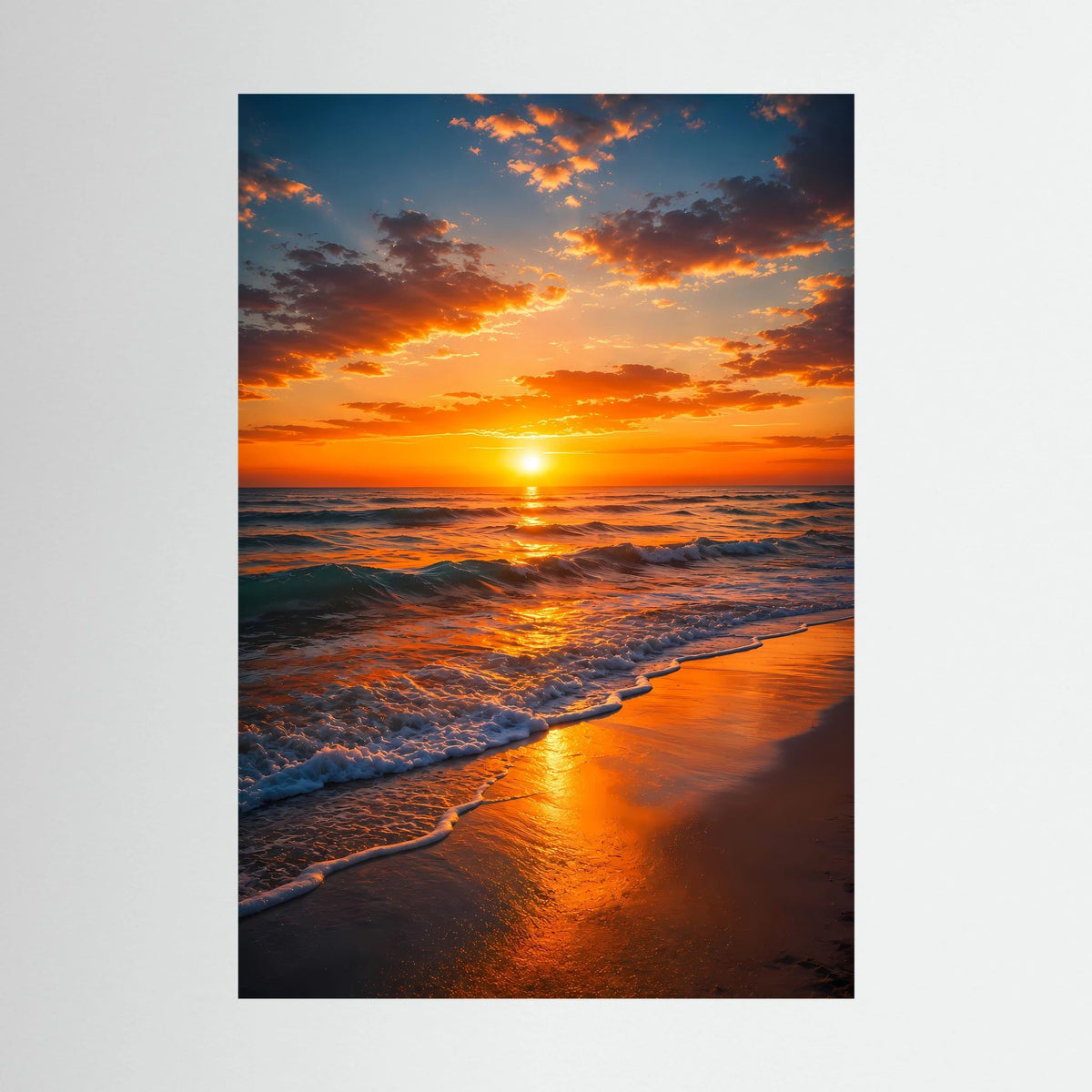Hochformatiges Poster: Strand-Sonnenuntergang mit leuchtenden Wellen, ungerahmt