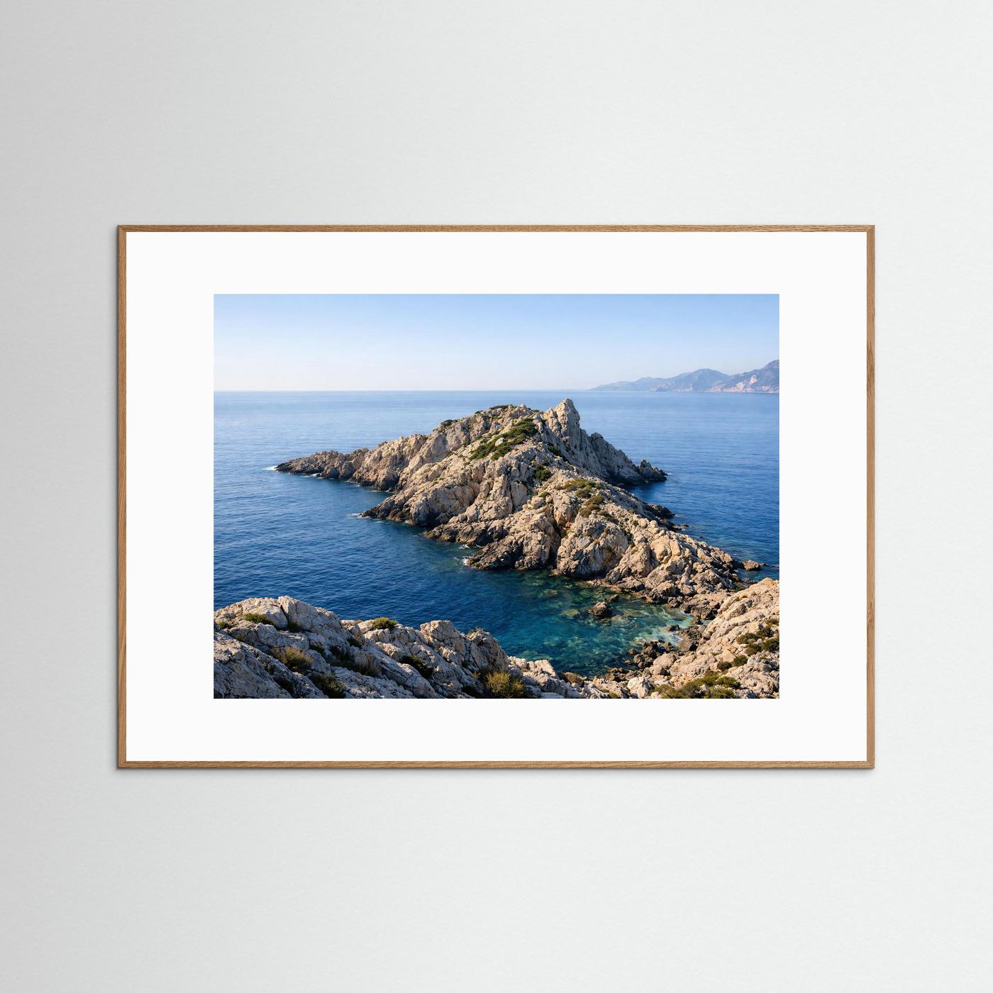 Felsige Halbinsel im weiten Ozean | Panorama Küste & Meer Poster Querformat