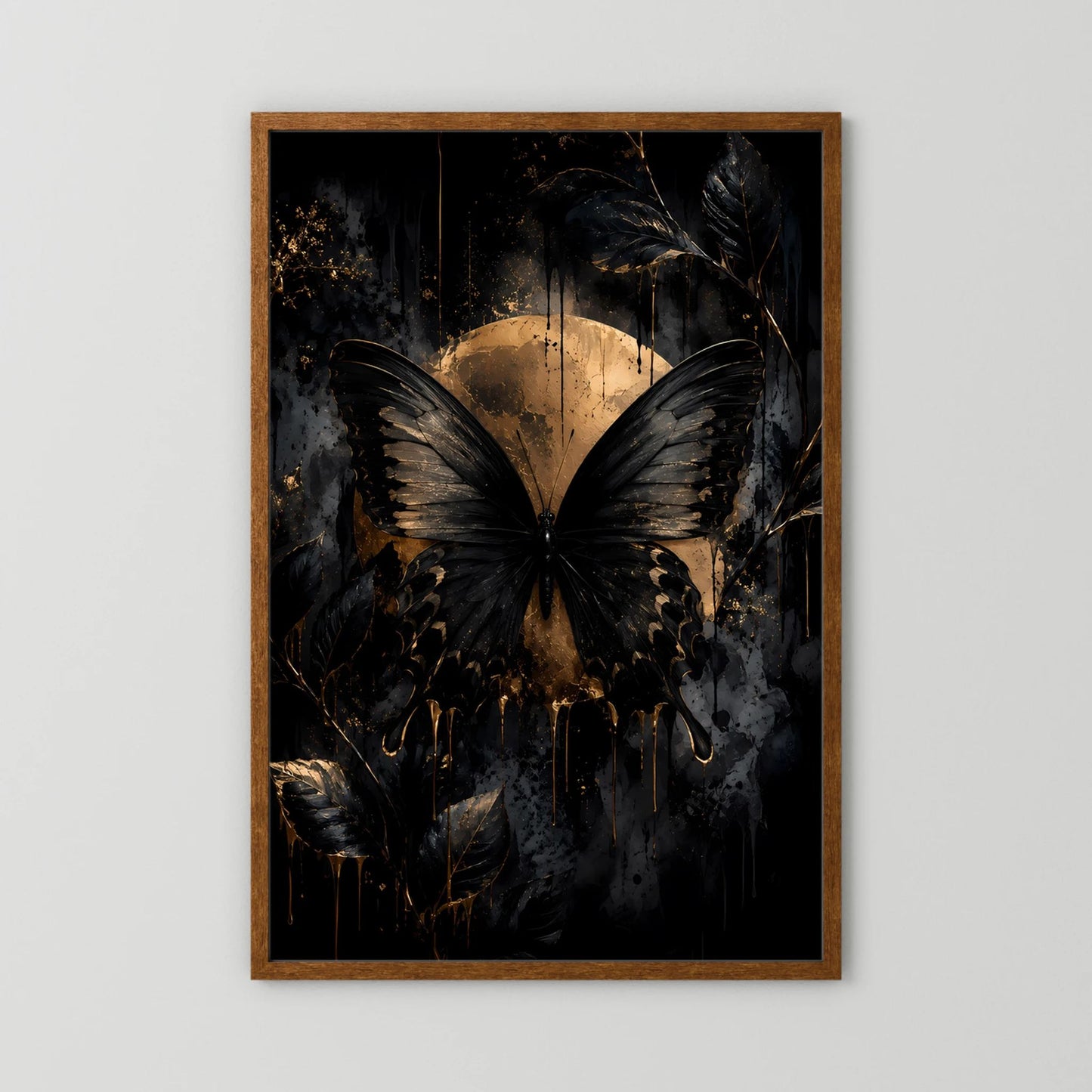 Hochformat-Poster mit schwarzem Schmetterling und goldener Sonne, brauner Holzrahmen