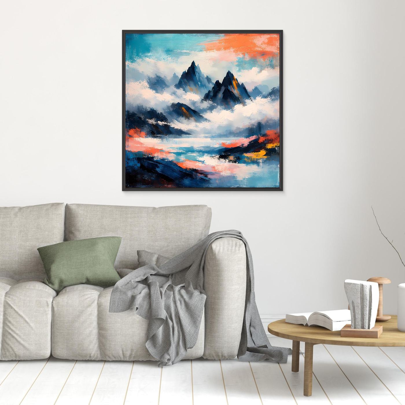 Abstraktes Leinwand-Wandbild mit Berggipfeln im Nebel, blau-grau, orangefarbene Wolken, schwarzer Rahmen