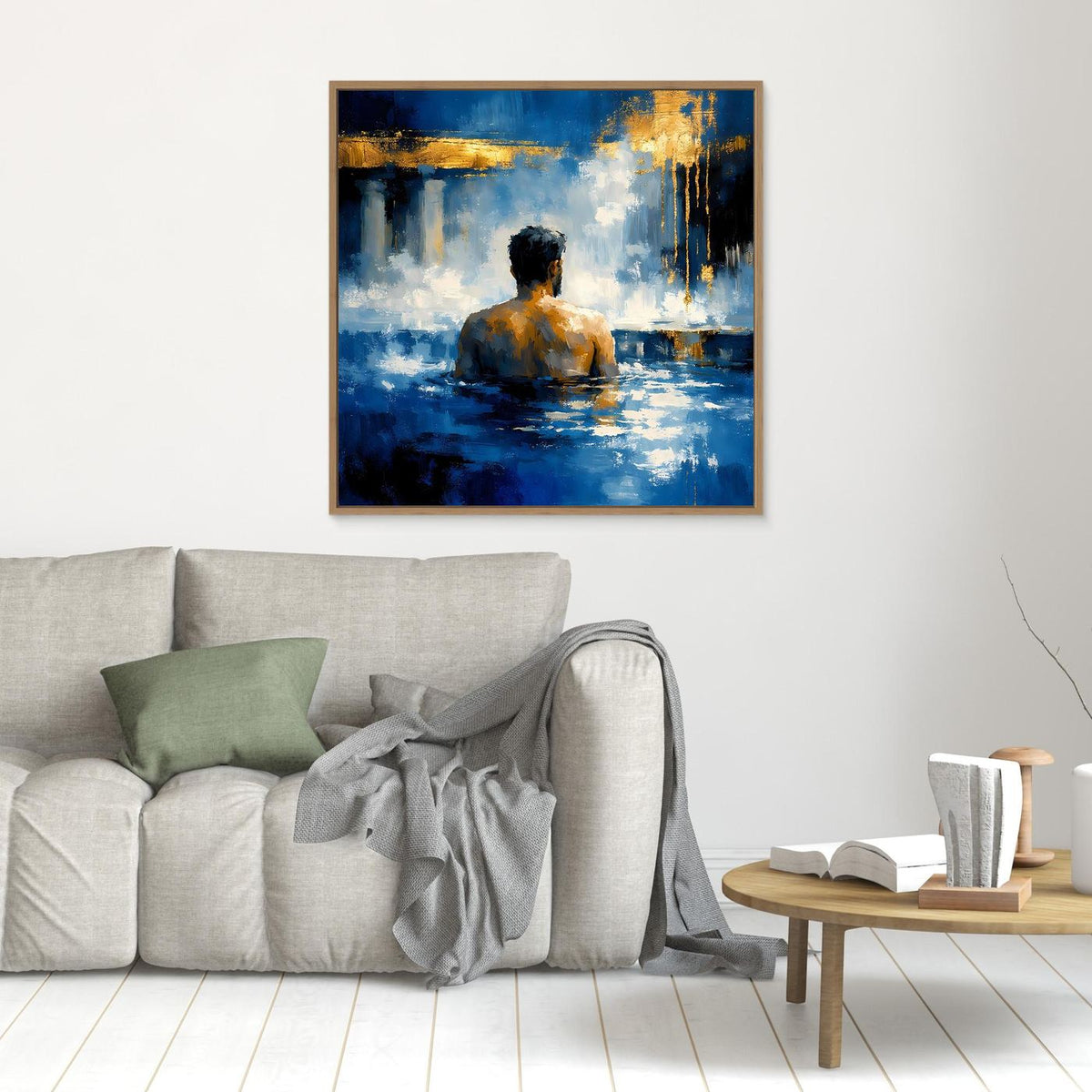 Wandbild auf Leinwand: Rückenansicht eines Mannes im blauen Bad, goldene Akzente, braun gerahmt