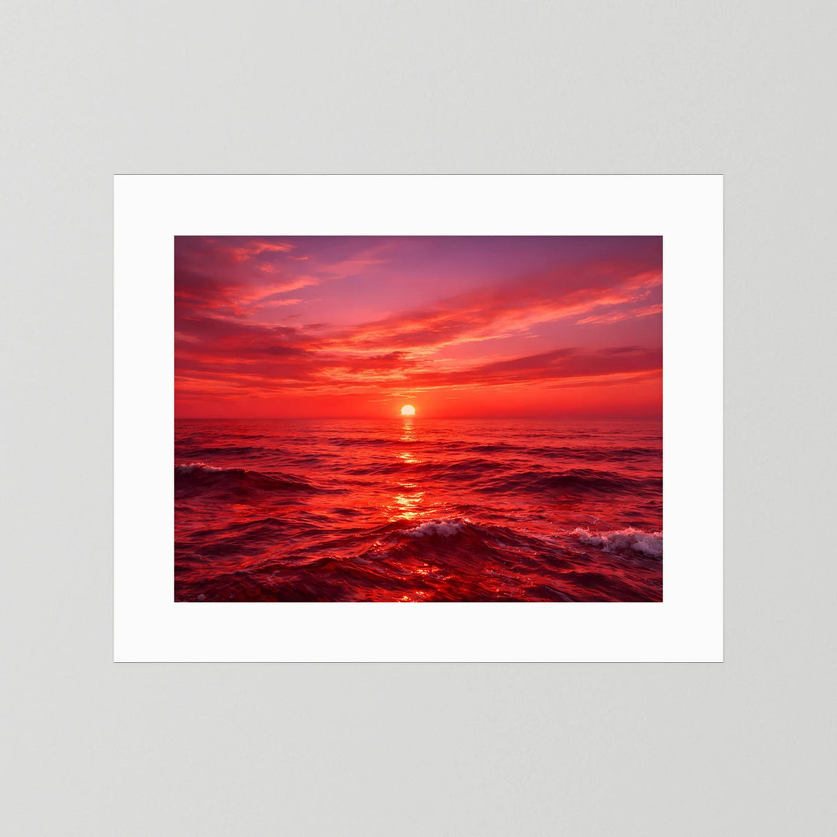 Poster im weißen Rahmen mit Sonnenuntergang über dem Meer, rote Wellen und Sonne
