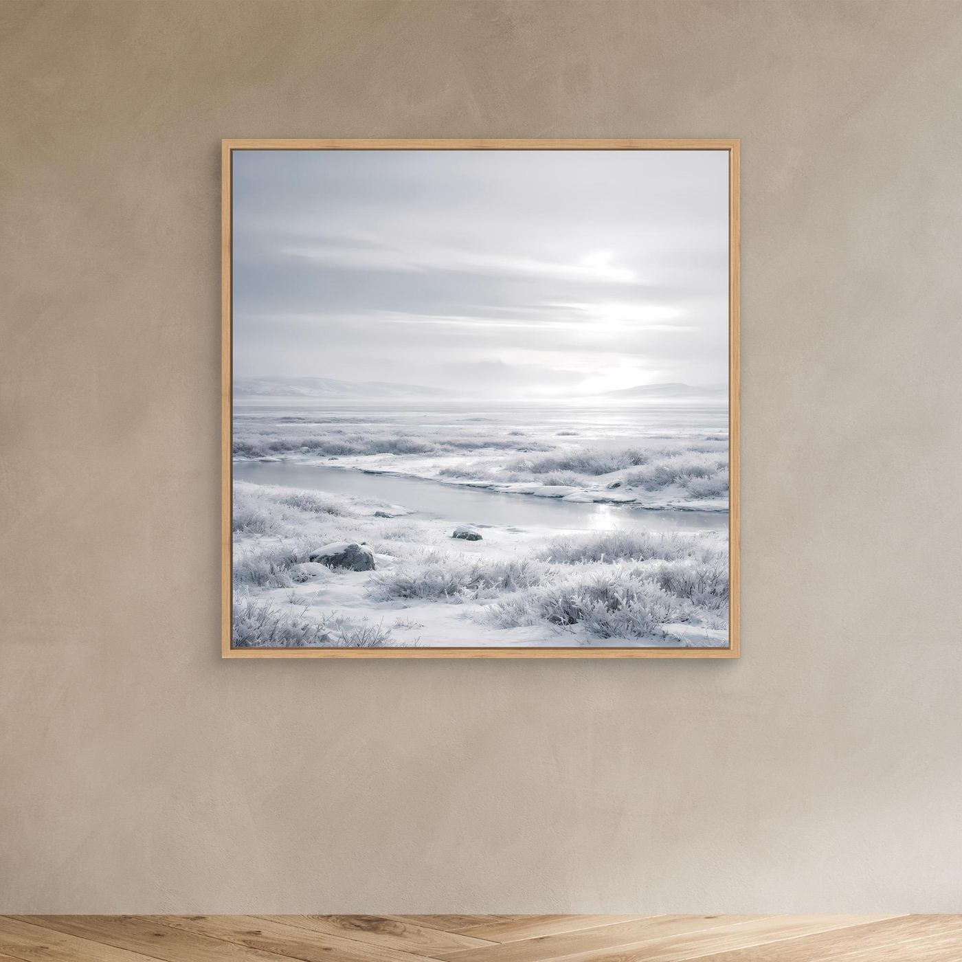 Leinwandbild in Eichenrahmen mit verschneiter Winterlandschaft, Schneefelder und Horizont