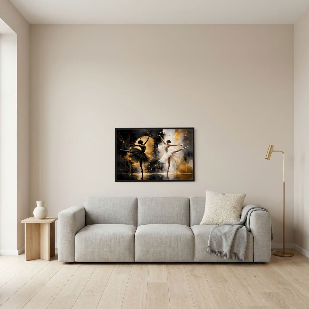 Gerahmtes Querformat-Poster: zwei Balletttänzerinnen in Schwarz-Weiß mit goldenen Akzenten, schwarzer Rahmen