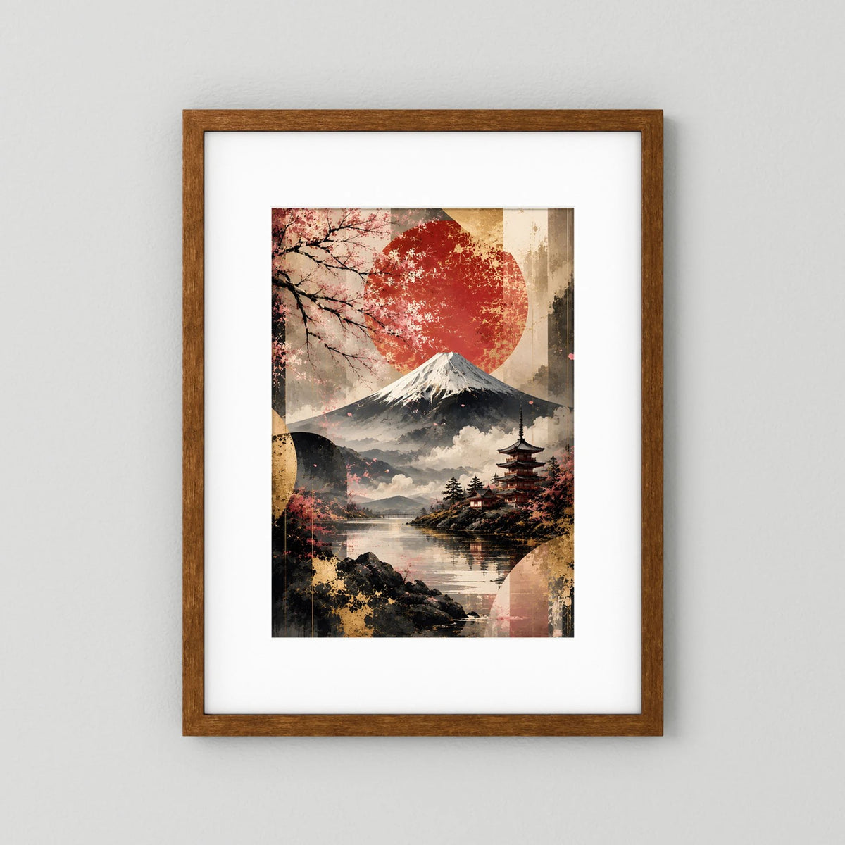 Hochformatiges Poster mit Fuji und roter Sonne, japanische Landschaft im braunen Holzrahmen