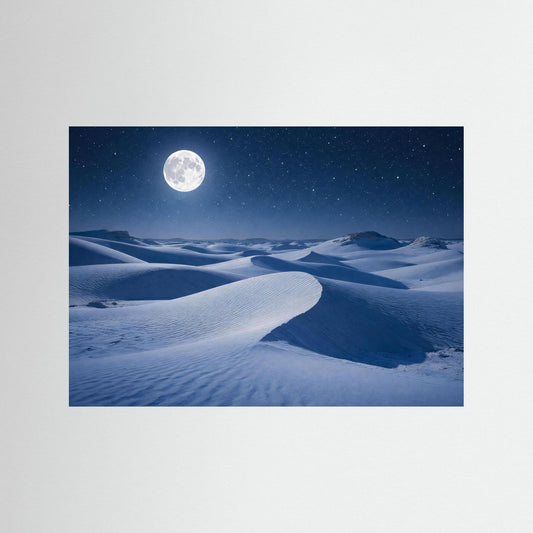 Naturposter im Querformat: Mond über weißen Sanddünen und Sternenhimmel