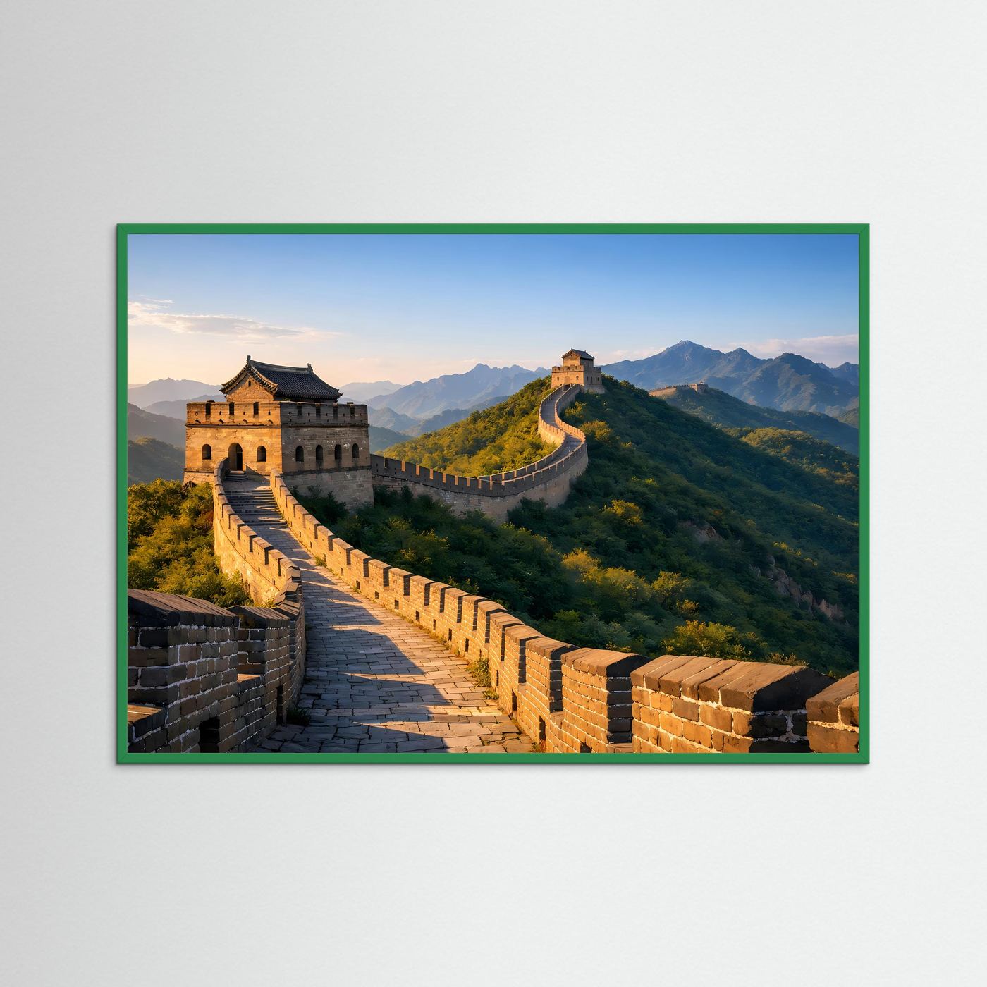 Querformat-Poster der Chinesischen Mauer in Abendstimmung, grüner Rahmen.