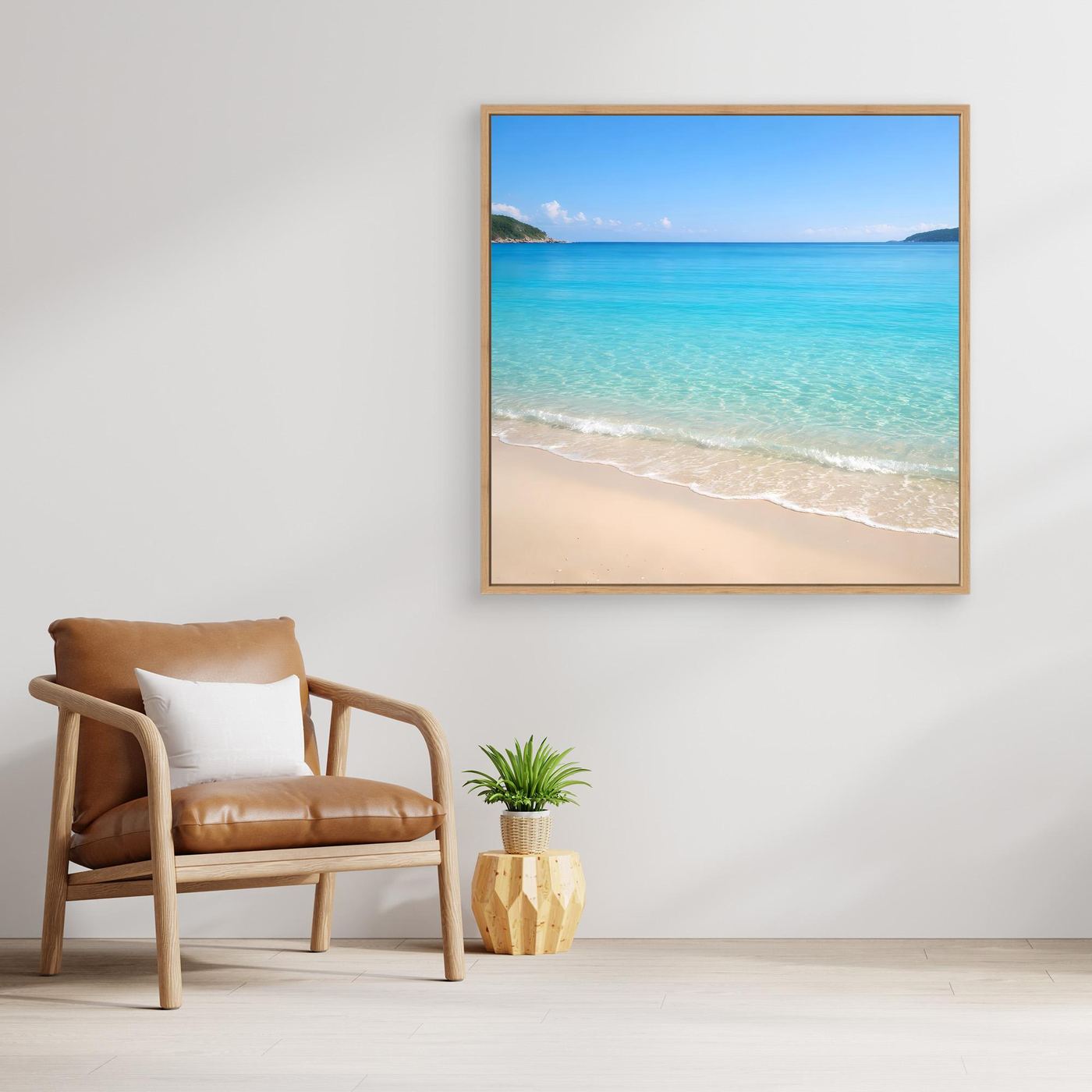 Quadratisches Leinwandbild Strand mit türkisfarbenem Meer und hellem Sand, Holzrahmen in Eiche