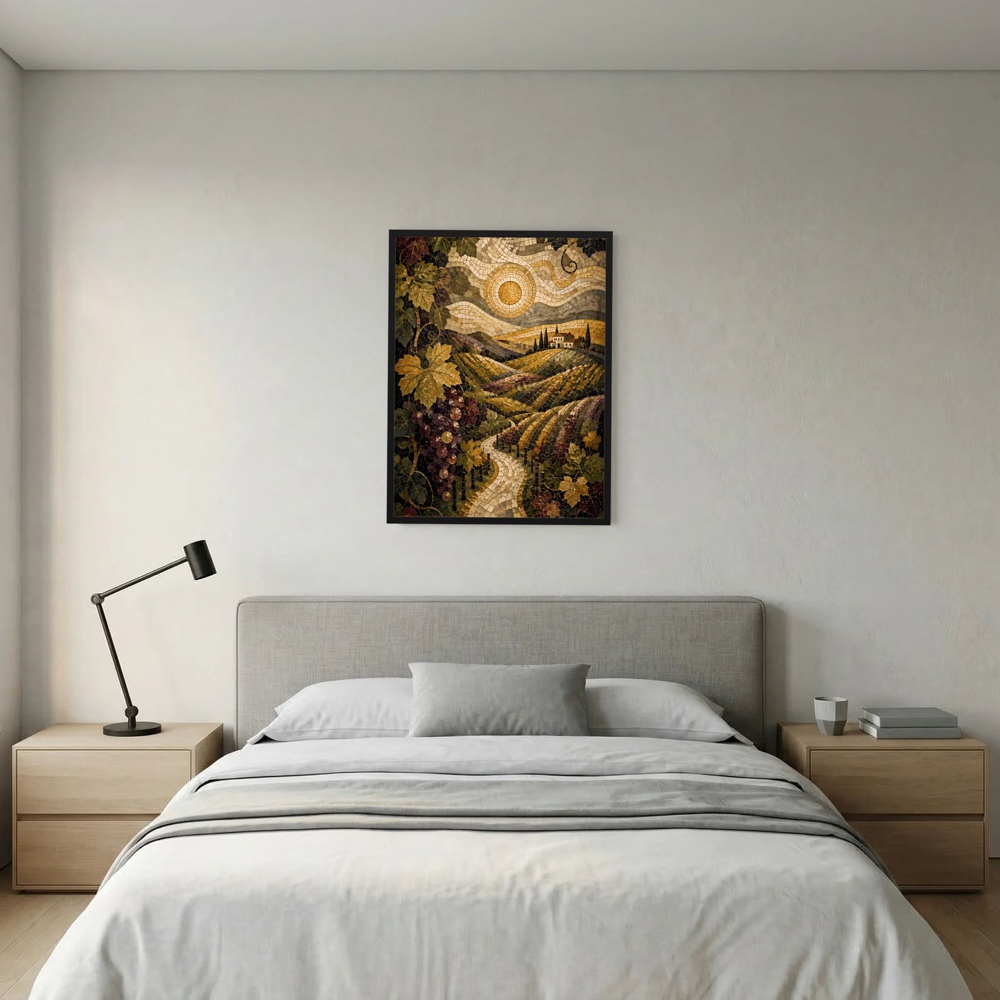Gerahmtes Poster mit Weinberg-Mosaik über dem Kopfteil, schwarzer Rahmen