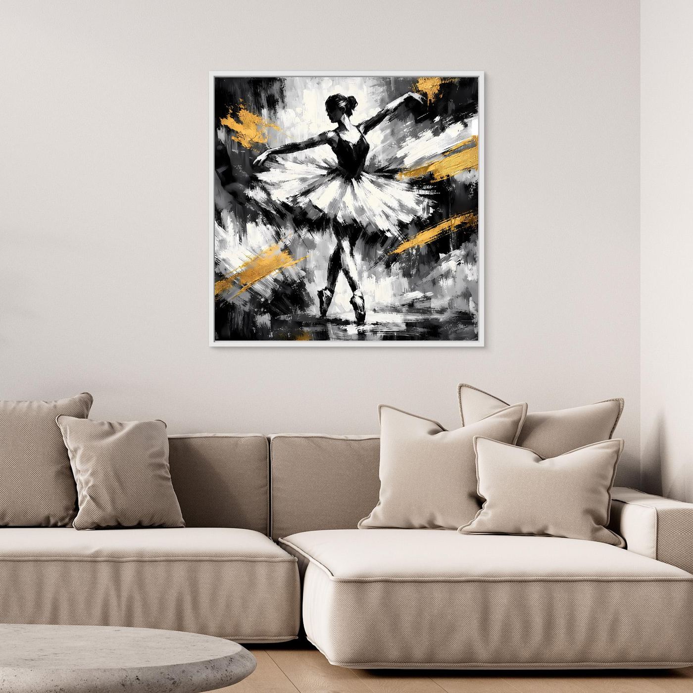 Abstraktes Leinwandbild mit Ballerina in Schwarz-Weiß und goldenen Pinselstrichen, weißer Rahmen