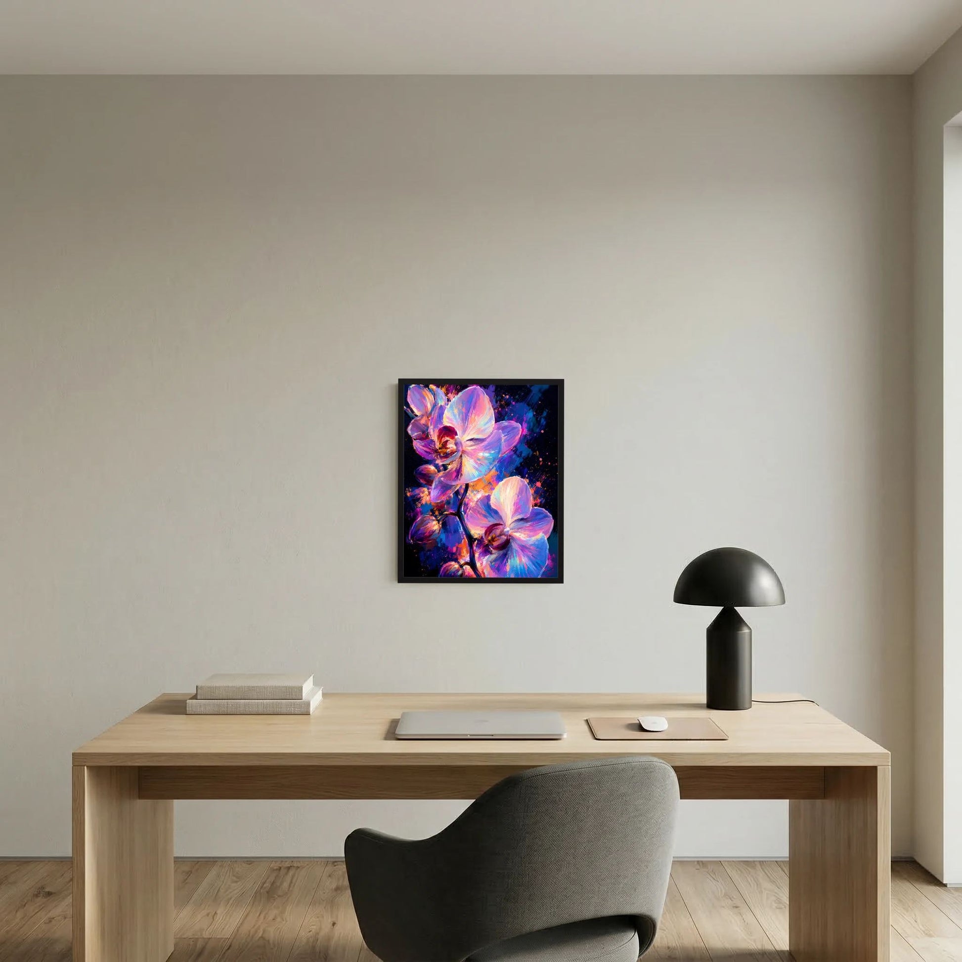 Gerahmtes Hochformat-Poster: Orchideen-Motiv in Pink, Violett und Blau