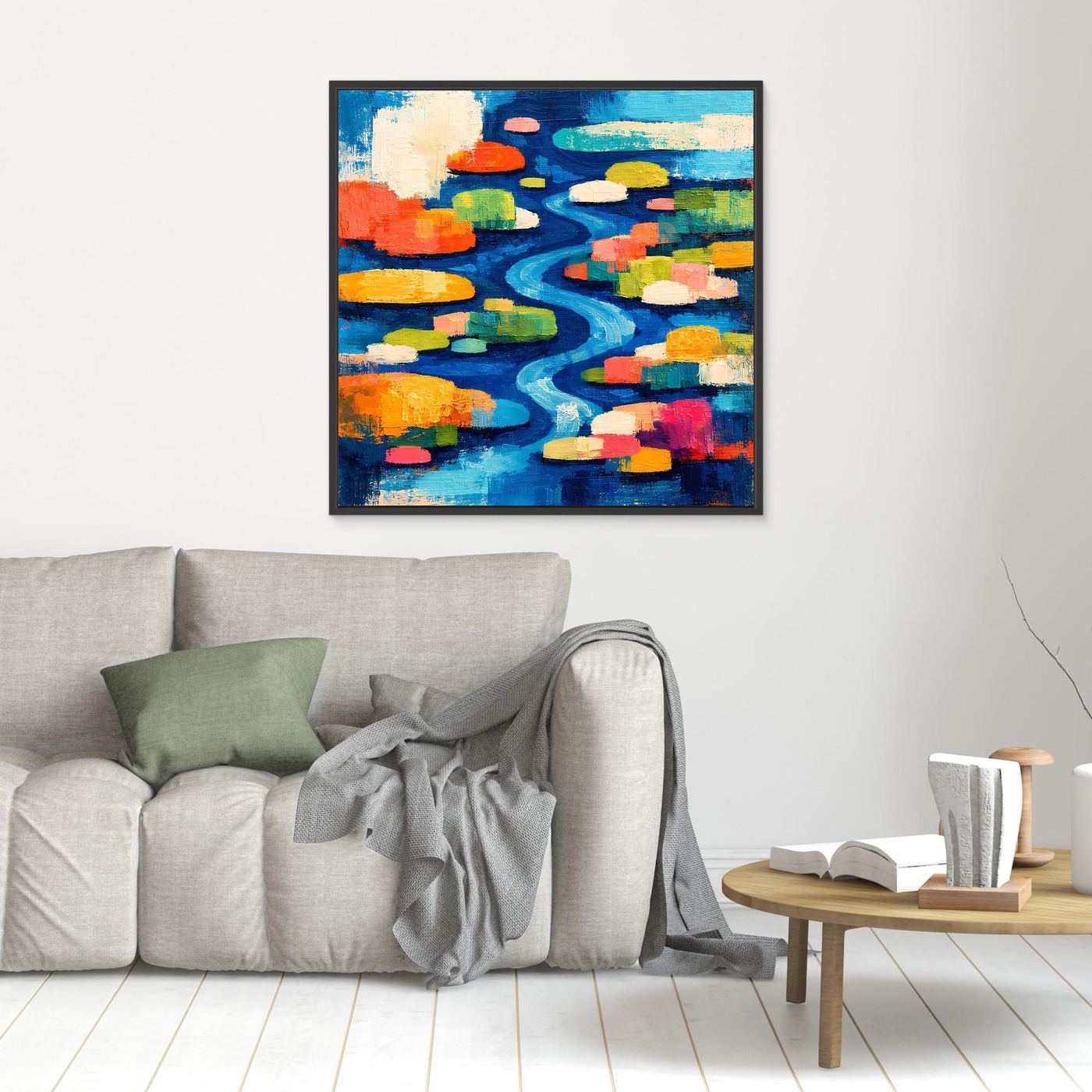 Abstraktes Leinwand-Wandbild mit Flusslauf und bunten Seerosen, schwarzer Rahmen