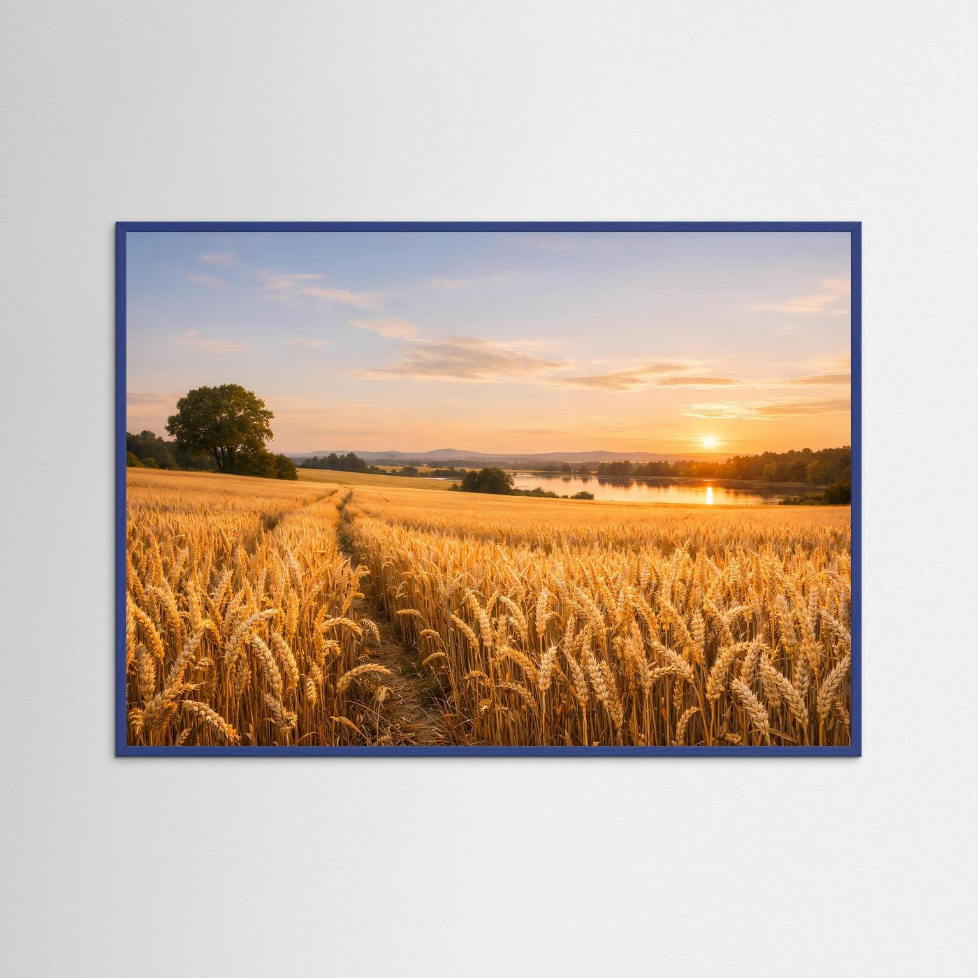Goldenes Weizenfeld am Seeufer | Sommerlicher Natur-Print Querformat