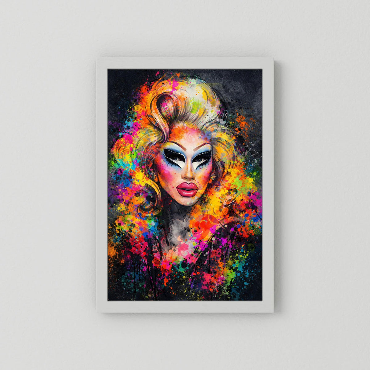 Wandbild: Drag-Queen-Porträt, abstrakt bunt, weißer Rahmen, Hochformat