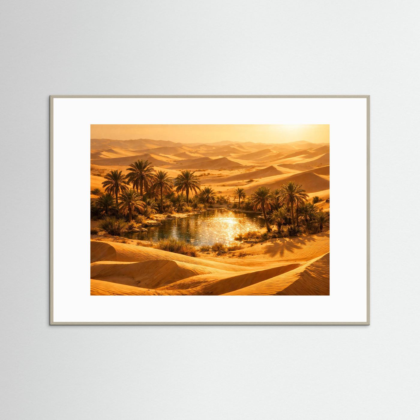 Wüstenpanorama-Poster mit Palmen und Oase im grauen Rahmen, Querformat
