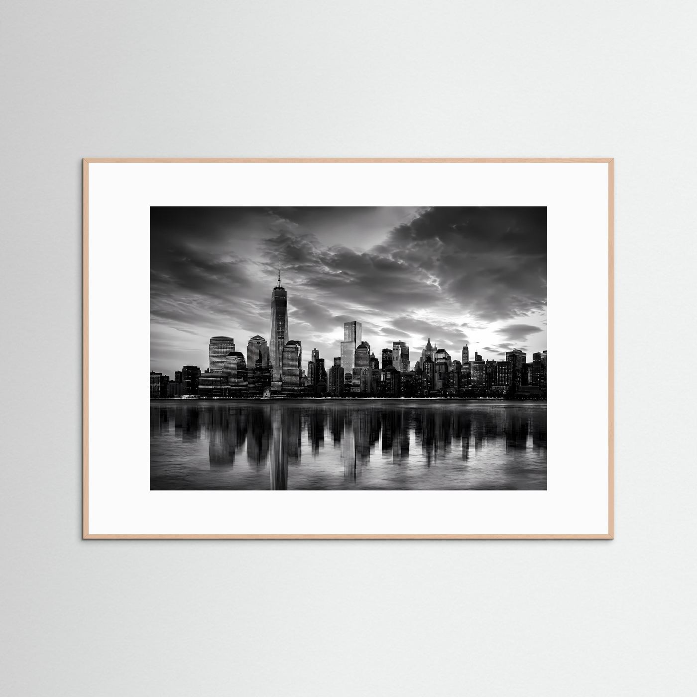 Schwarzweiß-Poster der Manhattan-Skyline, Querformat, hellbraune Holzrahmung