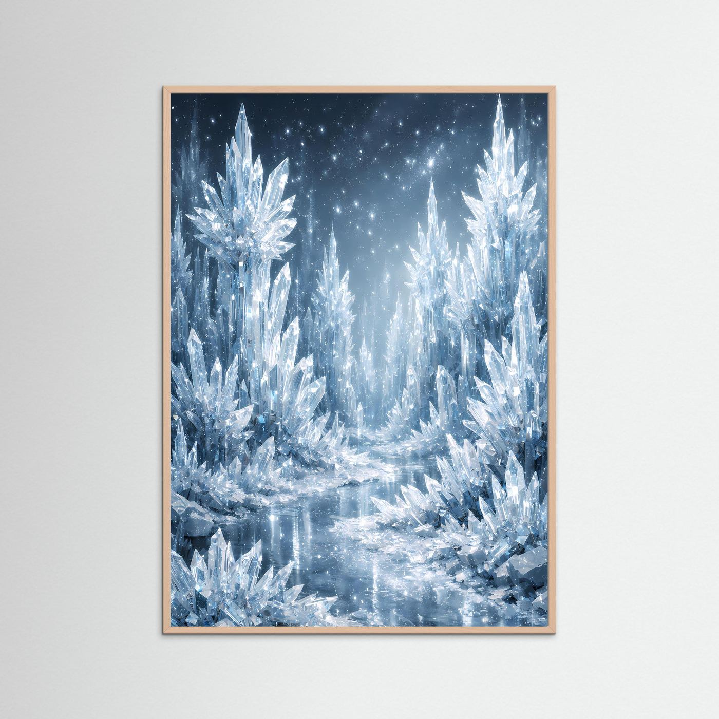 Eiskristallposter mit hellbraunem Holzrahmen: verschneiter Gang zwischen Eis-Kristallen.
