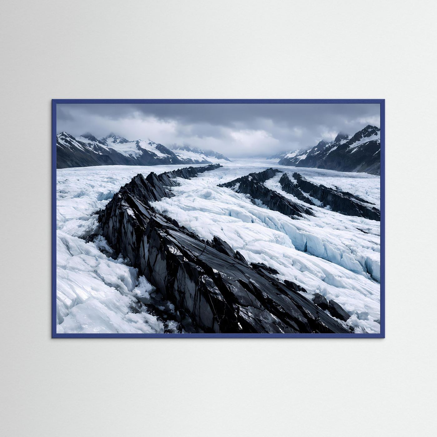 Gletscher-Panorama-Poster im Querformat mit blauem Rahmen