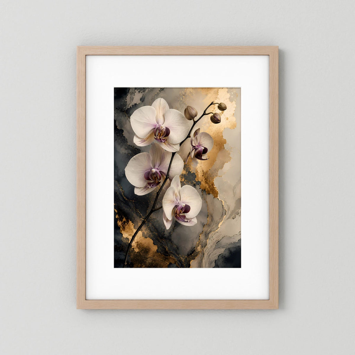 Weiße Orchideen mit Gold | Elegante Blüten auf Marmoroptik | Poster Hochformat