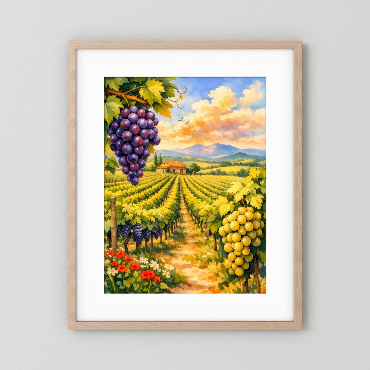 Hochformat-Wandbild Weinberge mit Trauben, naturfarbener Holzrahmen
