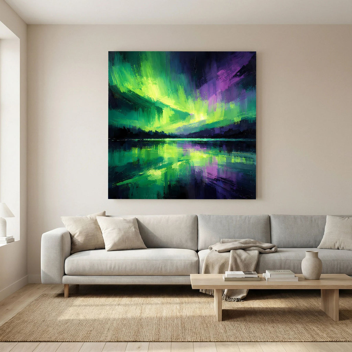 Quadratisches Leinwandbild mit grünen Strahlen und lila Wolken, Reflexion auf dunklem See