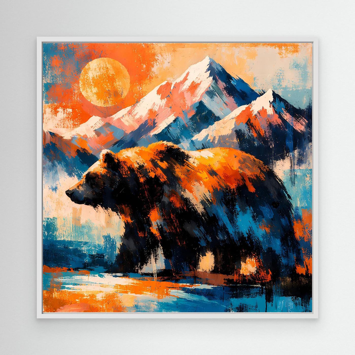 Abstraktes Leinwand-Wandbild mit Grizzlybär vor Bergkulisse, weißer Rahmen, Orange-Blau